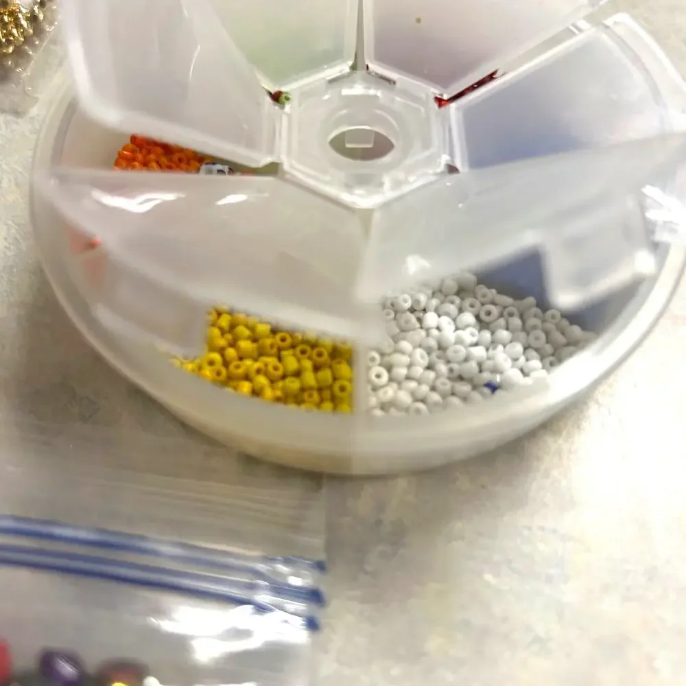 Beads‎ for Crafting or Jewelry Making Assorted Styles and Sizes Loose